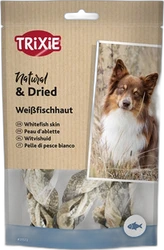 Trixie Natural & Dried witvishuid hondensnacks verpakking met hondsfoto Verpakking van Trixie hondensnacks Witvishuid met foto van een bruine hond en gedroogde snacks zichtbaar