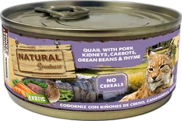 Blik kattennatvoer met paars label, afbeelding van kwartel, groenten en een dierenkop aan de zijkant
